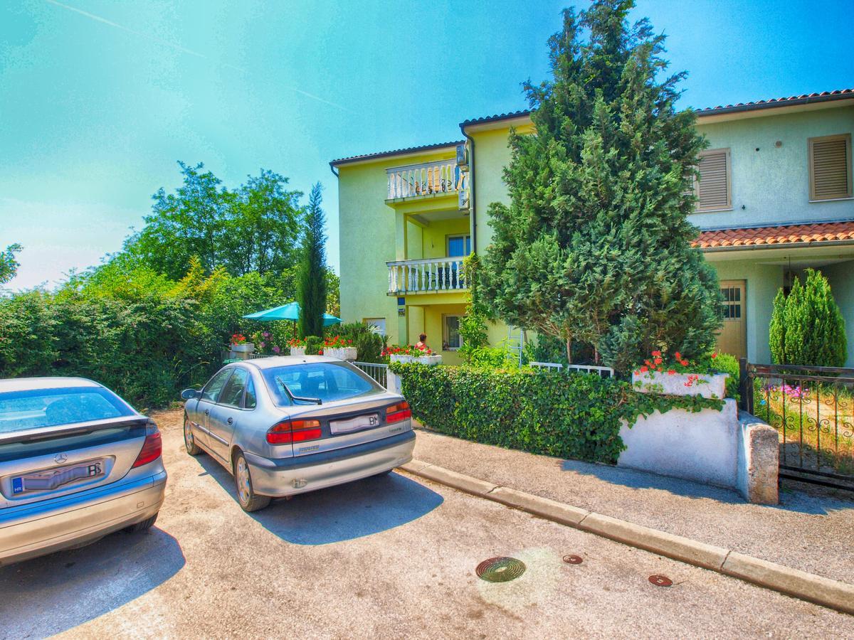 Apartments Milica 56 Pula Exterior photo
